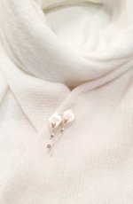 12 Calliane speldbroche